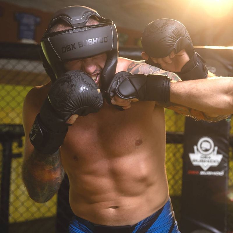 DBX BUSHIDO "Black Master" bokso šalmas juodas 17
