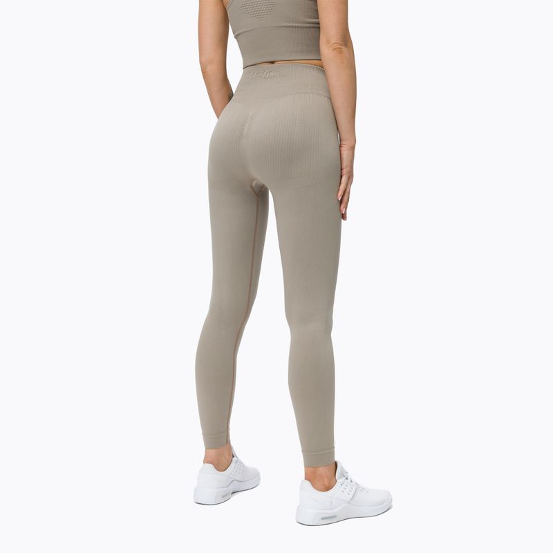 Moteriškos besiūlės tamprės STRONG POINT Shape & Comfort Push Up beige 1139 3