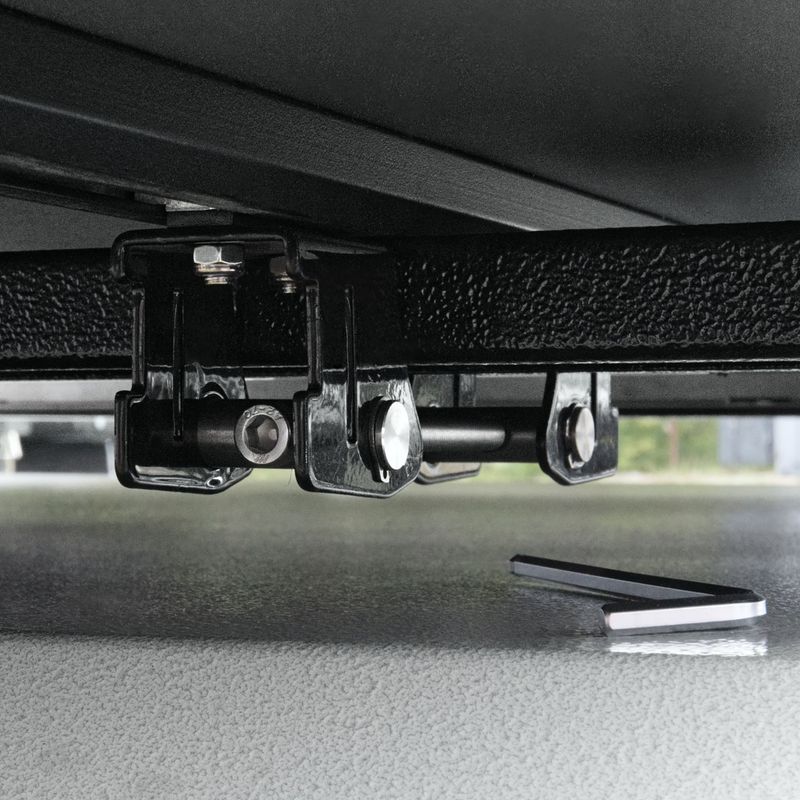 Montavimo laikiklis OFFLANDER Anti-Theft Roof Tent Brackets 4 pack black 11