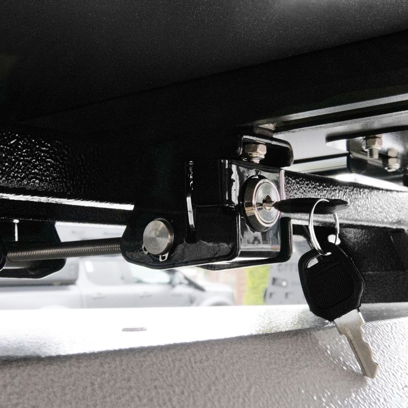 Montavimo laikiklis OFFLANDER Anti-Theft Roof Tent Brackets 4 pack black 12