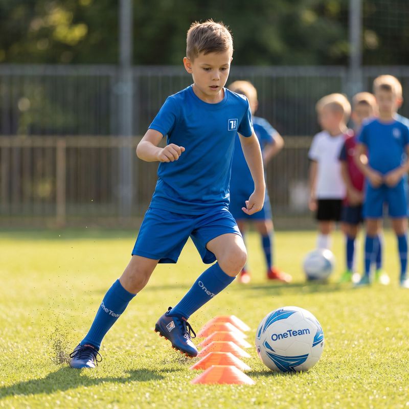 Vaikiškas futbolo komplektas OneTeam Precision Set marškinėliai ir šortai mėlyni 14