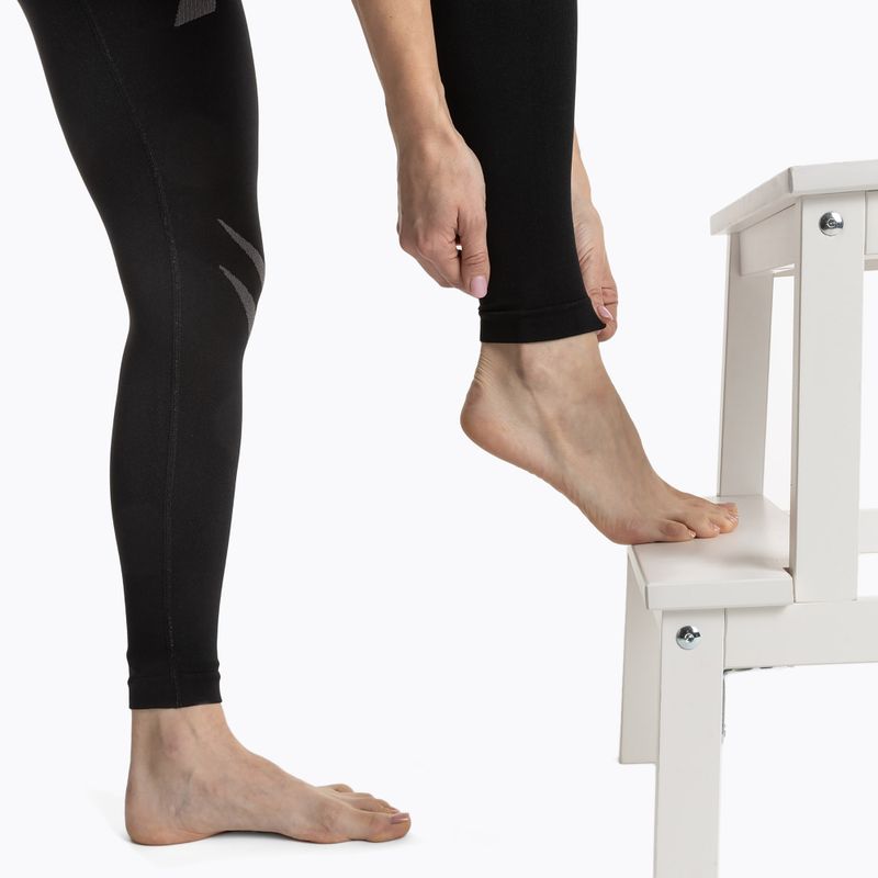 Moteriškų termoaktyvių apatinių komplektas KADVA ALPINESTEP COOLMAX THERMAL PRO DRY be siūlių juodas 10