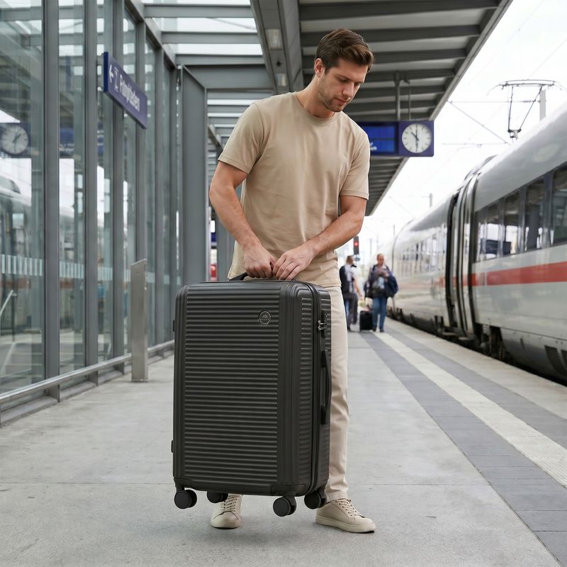 Vidutinio dydžio kelioninis lagaminas KADVA Palero 64 l juodas 16