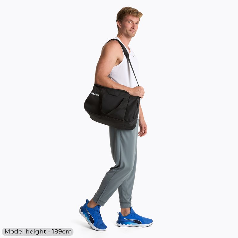 Treniruočių krepšys OneTeam Passa 26 l juodas 2