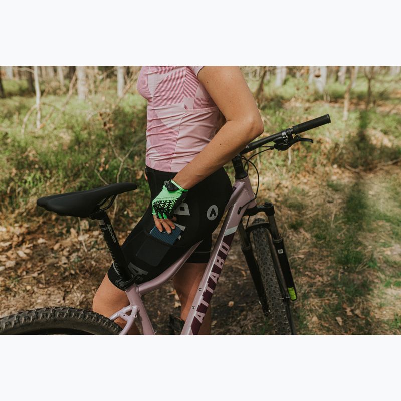 Moteriški dviračių šortai ATTABO Kirun Pro WMNS Bib Shorts Cargo juodi 18