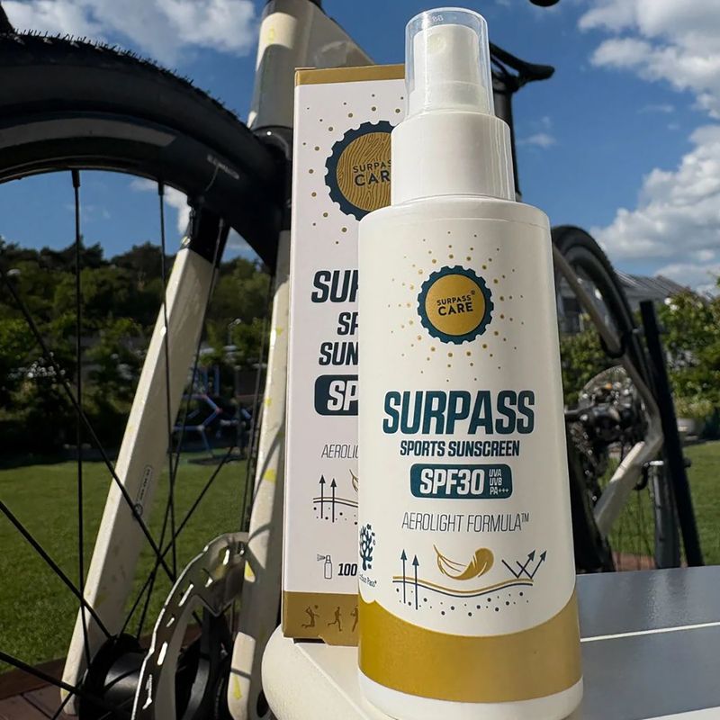 Purškiamas nuo saulės SURPASS Sports Sunscreen SPF 30+ baltas 3
