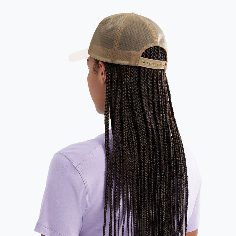 Kepuraitė su snapeliu Arc'teryx Bird Trucker Curved arctic silk/canvas 7