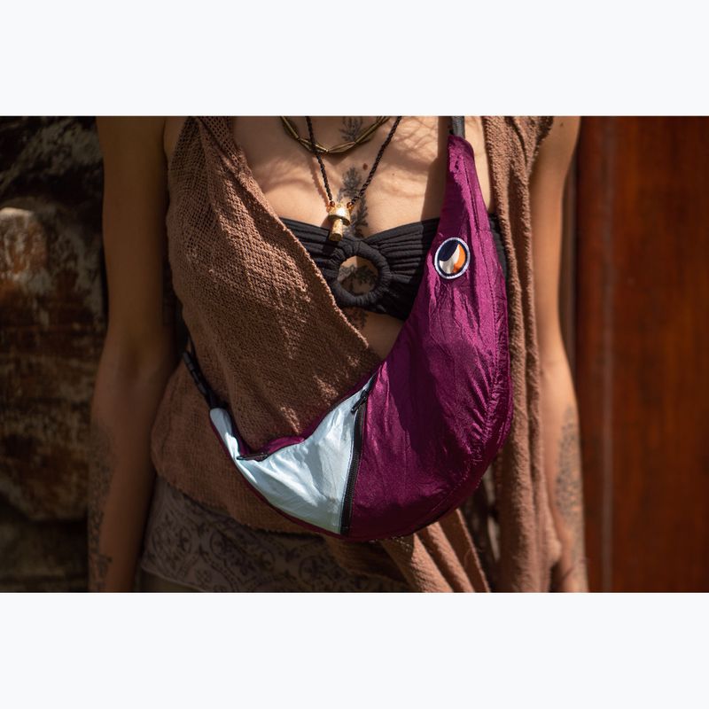 Maža rankinė ant peties Ticket To The Moon Upcycled Sling bag plum/cloud 8