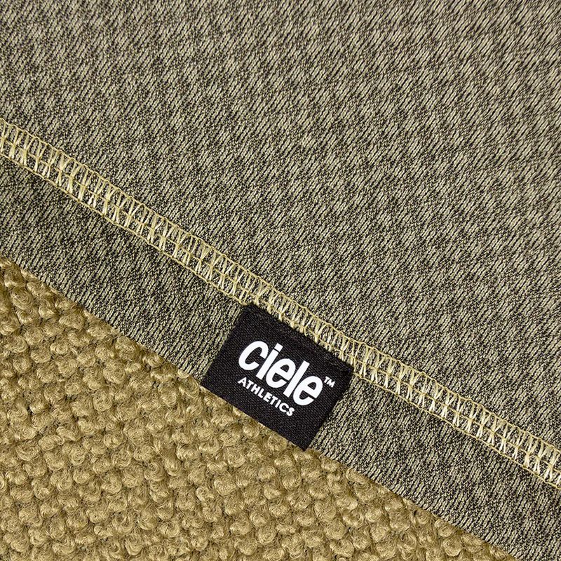 Kaminas Ciele Athletics UHCollar canvas 2