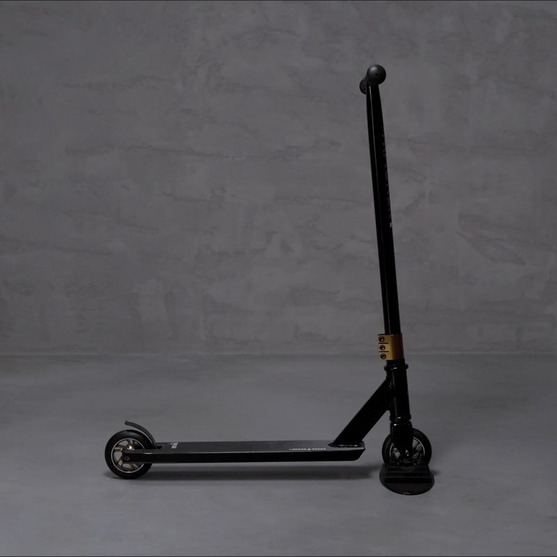 Meteor Tracker Pro laisvojo stiliaus paspirtukas juodas/auksinis 22541 10