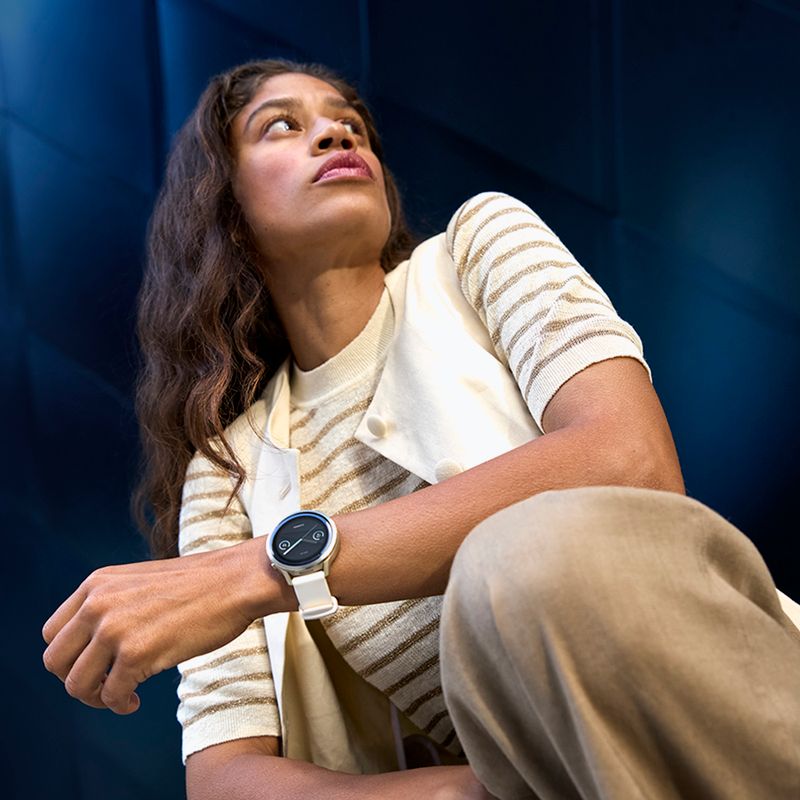 Laikrodis Garmin Venu 4 41 mm lunar gold/bone 9