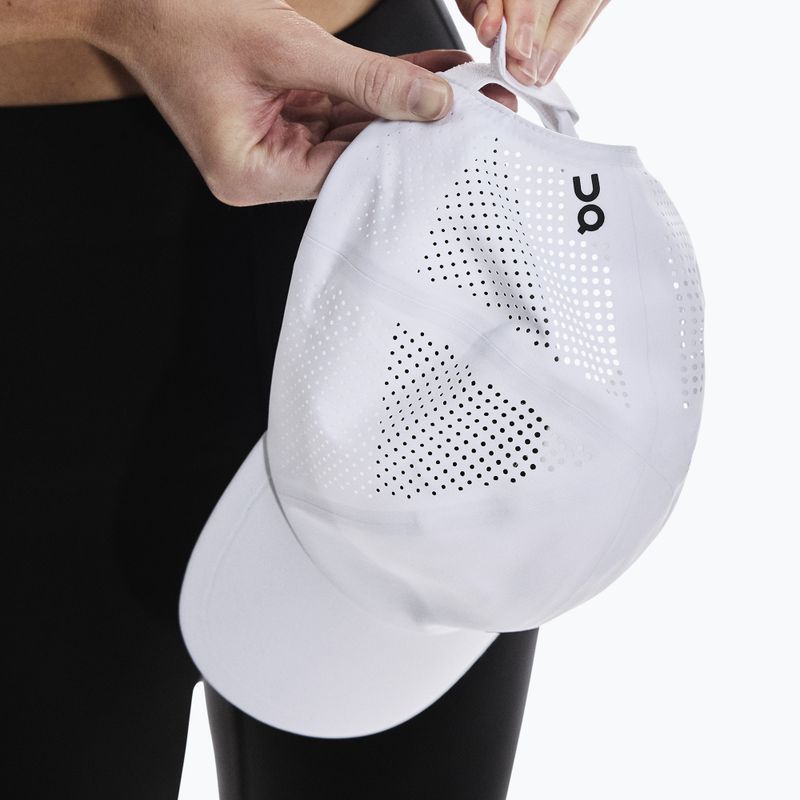 Kepuraitė su snapeliu On Court Cap white 4