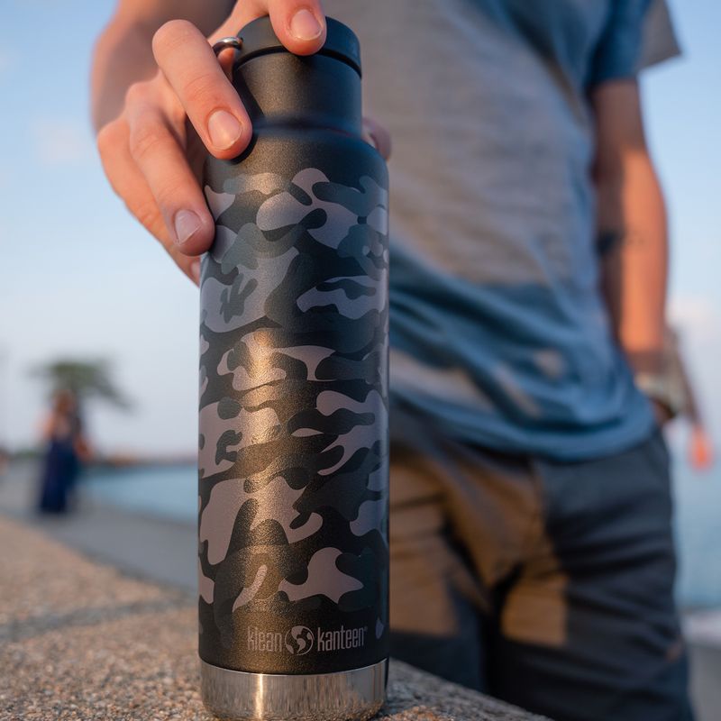 "Klean Kanteen Classic VI" juodas kamufliažinis kelioninis butelis 9