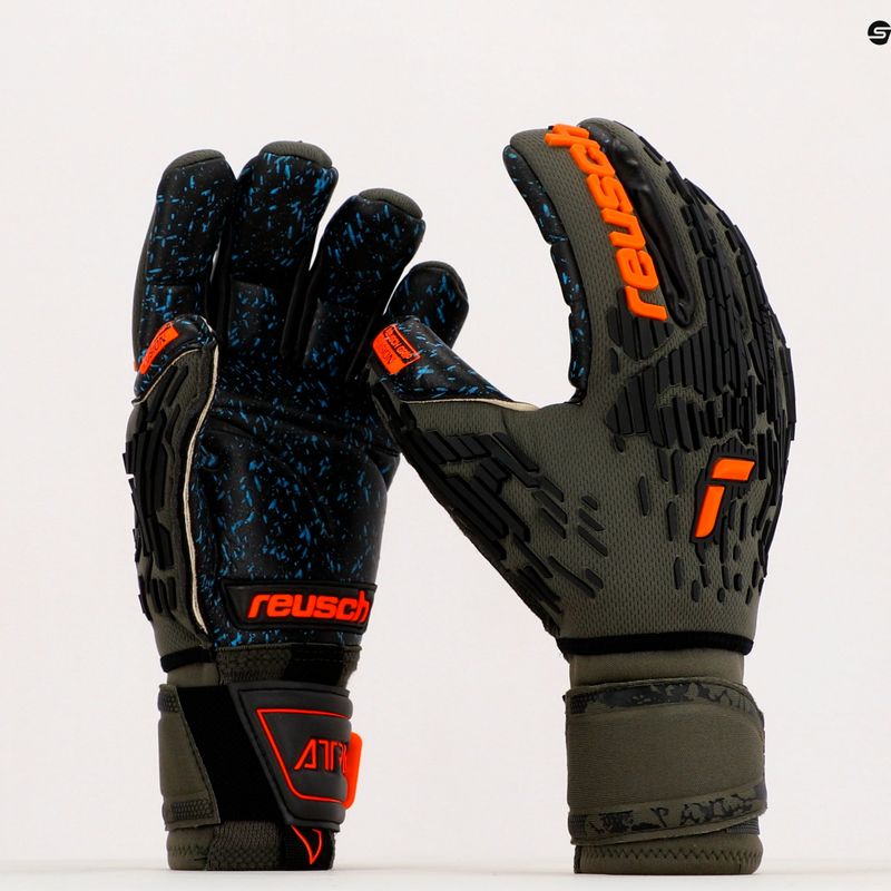 Reusch Attrakt Freegel Fusion Ortho-Tec vartininko pirštinės žalios 5370090-5555 13