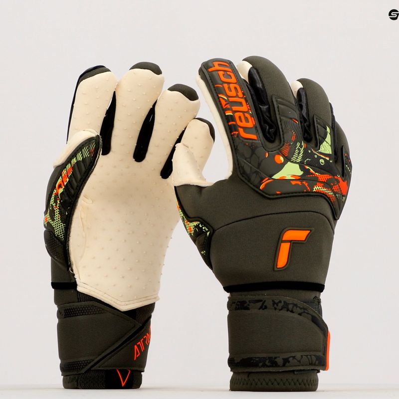 Reusch Attrakt Speedbump Ortho-Tec vartininko pirštinės žalios 5370078-5556 13