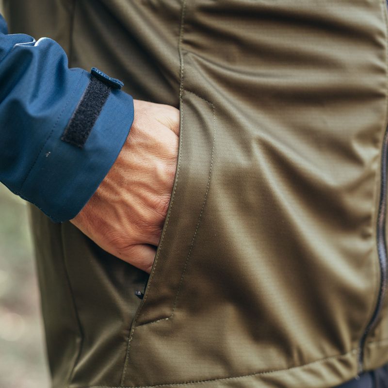 Vyriška dviračių striukė Northwave Easy Out Softshell deep blue/forest green 13