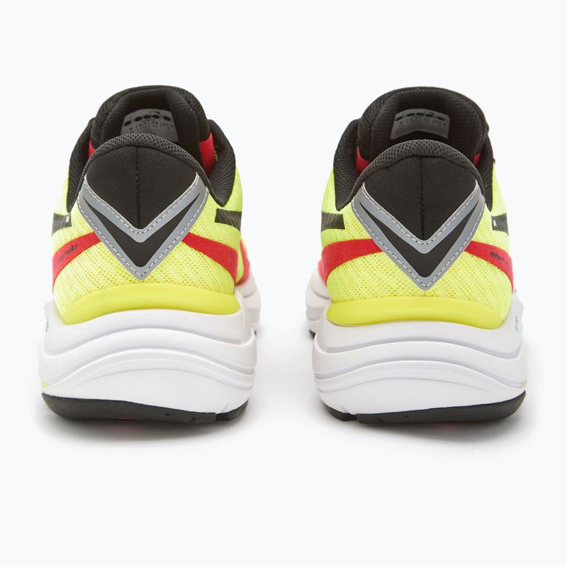 Vyriški bėgimo bateliai Diadora Mythos Blushield 8 Vortice yellow DD-101.179087-D0273 13