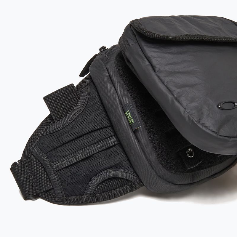 Juosmes krepšys Oakley Latitude Flex 6,5 l blackout 4