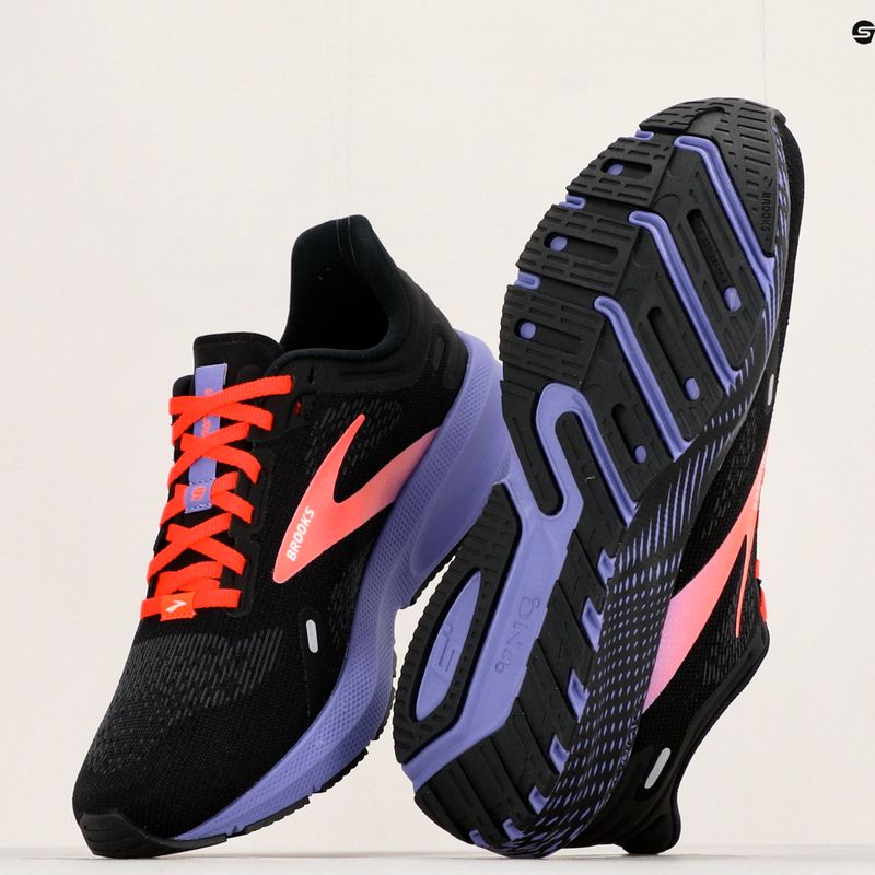 Moteriški bėgimo bateliai Brooks Launch 9 black/coral/purple 18