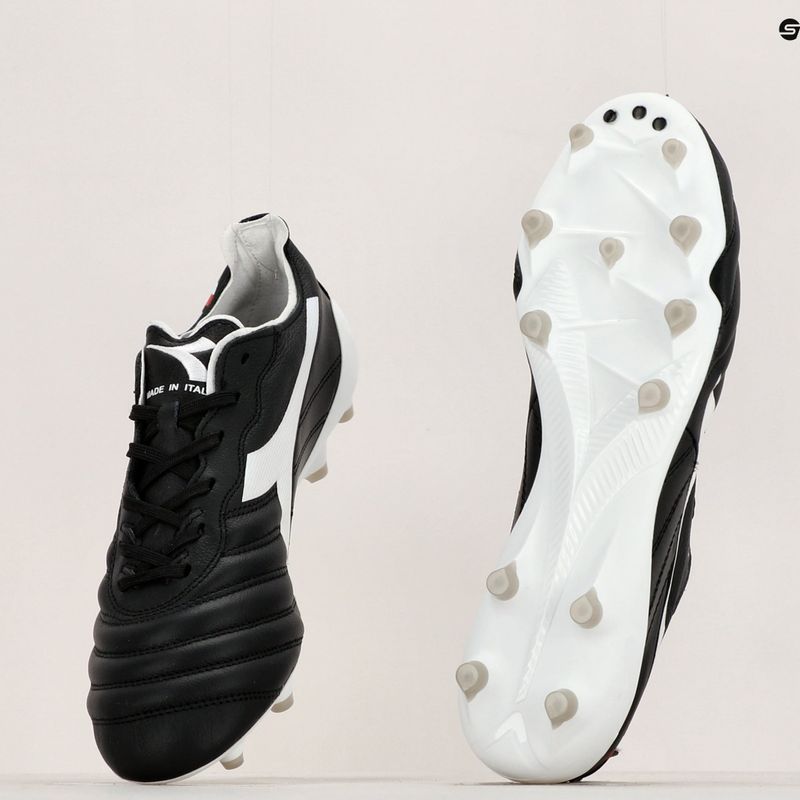 Vyriški futbolo bateliai Diadora Brasil Elite2 Tech ITA LPX juodi ir balti DD-101.178799-C0641-40,5 13
