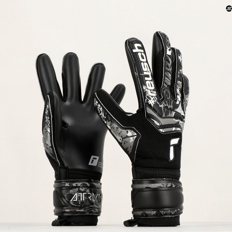 Reusch Attrakt Infinity vartininko pirštinės juodos 5370725-7700 8