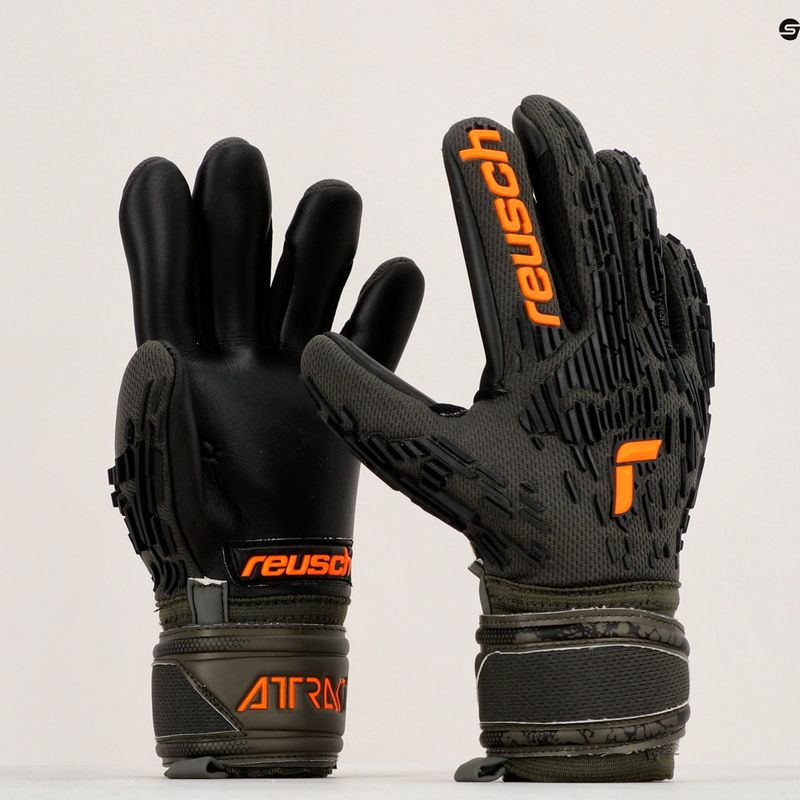 Reusch Attrakt Freegel Silver Finger Support Junior vartininko pirštinės juodai žalios 5372030-5555 14
