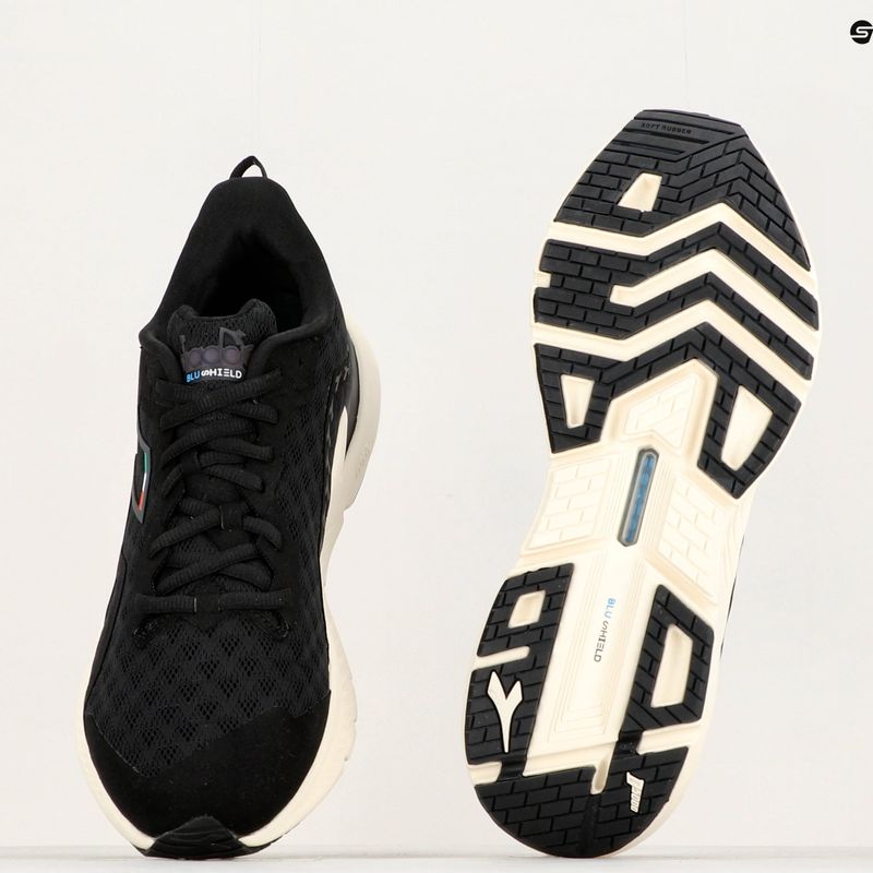 Vyriški bėgimo bateliai Diadora Mythos Blushield Volo Hip 3 black DD-101.179089-C2609 18