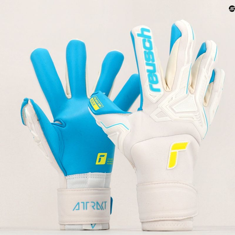 Reusch Attrakt Freegel Aqua Vėjui atsparios vartininko pirštinės baltos 5270459 8