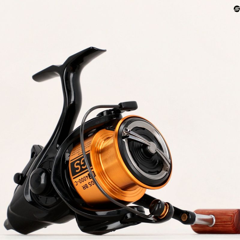 Daiwa 20 GS BR karpių žūklės ritė juodai auksinė 10144-400 5