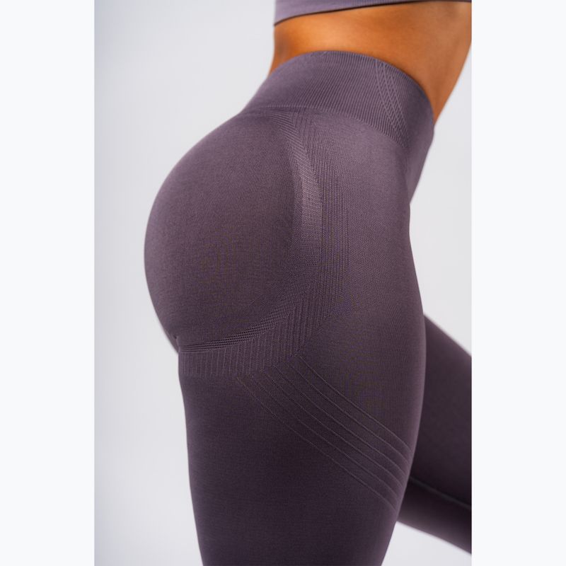 Moteriškos treniruočių tamprės NEBBIA Flow Seamless Maximum Push-Up dark grey 6