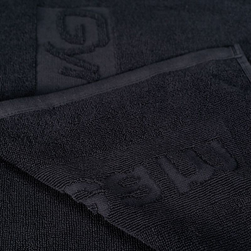 Rankšluostis GymBeam black 2