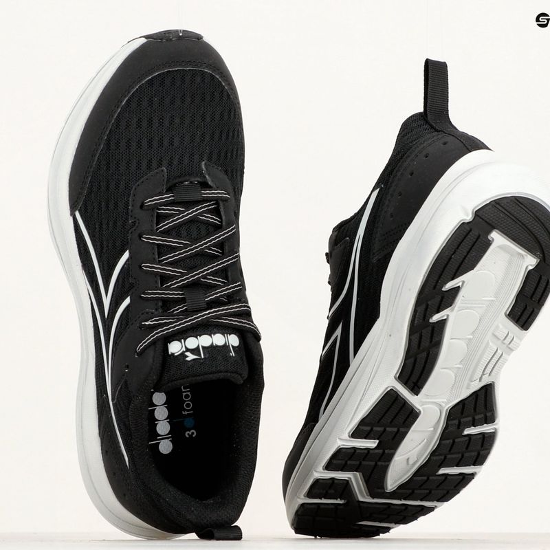 Moteriški bėgimo bateliai Diadora Snipe black/glacier grey 12
