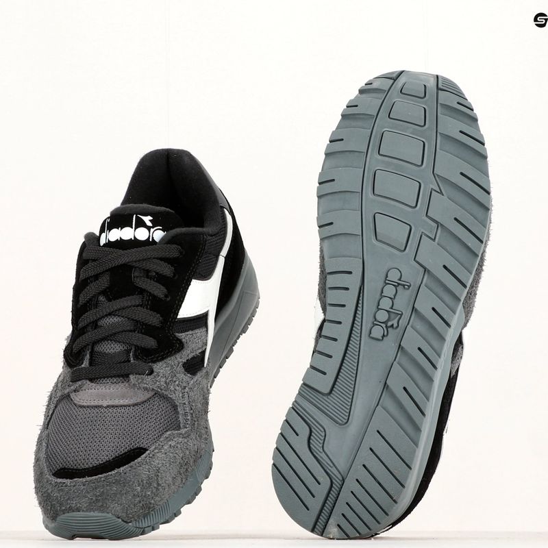 Diadora N902 Hairy Suede black/black batai 17