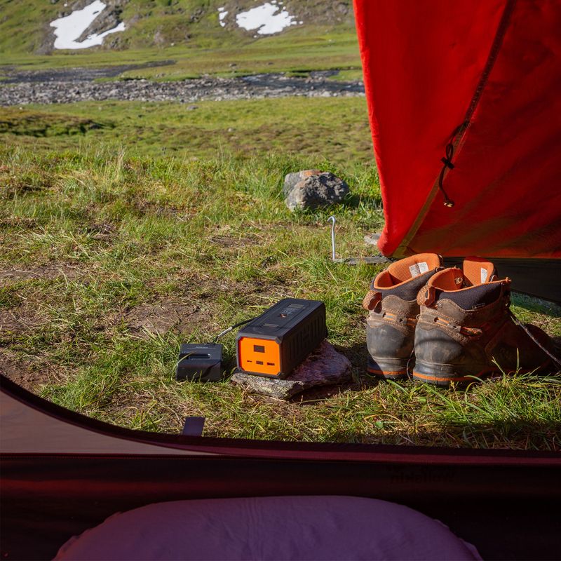 Nešiojamas įkroviklis Xtorm Socket 25600 mAh 70W juodas/oranžinis 16
