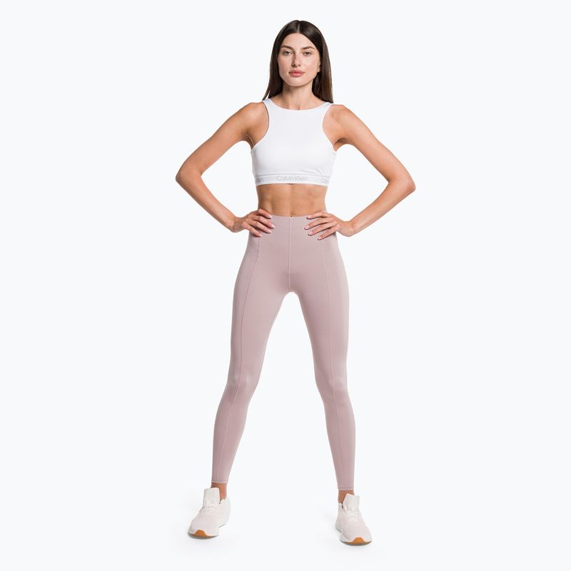 Calvin Klein Medium Support YAF ryškiai balta fitneso liemenėlė 2