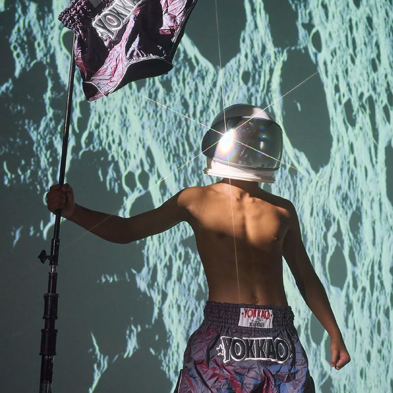 Vyriški treniruočių šortai YOKKAO Lunar Muay Thai iridescent blue grey 15