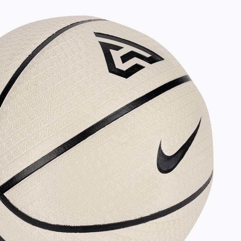 Krepšinio kamuolys Nike Playground 8P 2.0 G Antetokounmpo pale ivory/black/black/black dydis 7 4