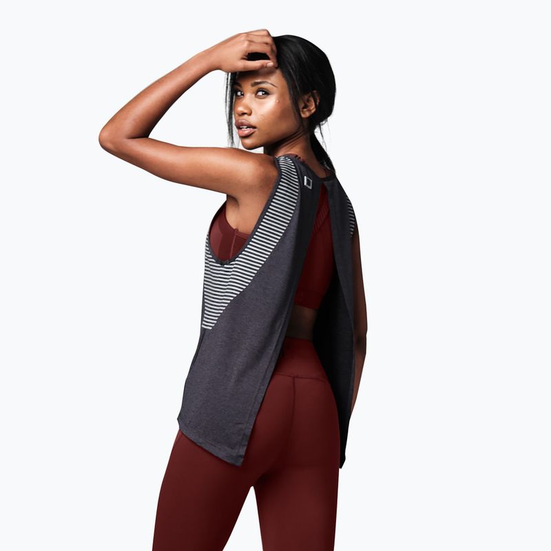 Moteriškas treniruočių marškinėlis STRONG ID juodas Z1T02517 3