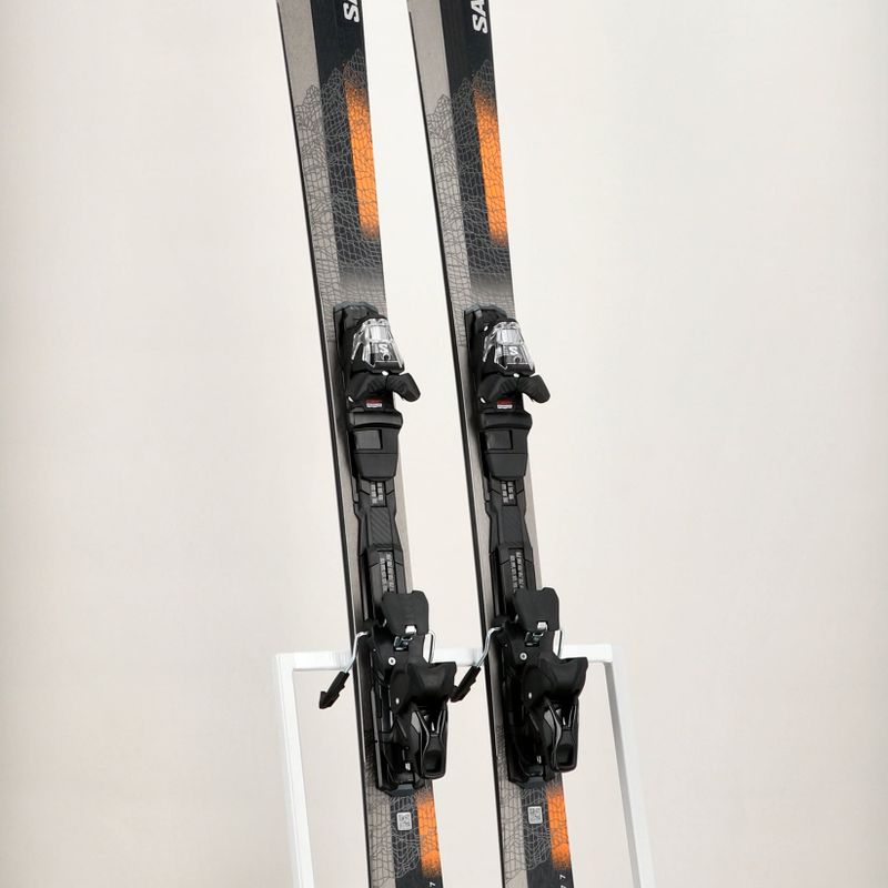 Salomon Stance 84 + M12 GW kalnų slidės juodos/neon oranžinės/balandinės 13