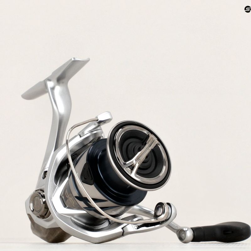 "Shimano Stradic FM" sidabrinė spiningo ritė 7