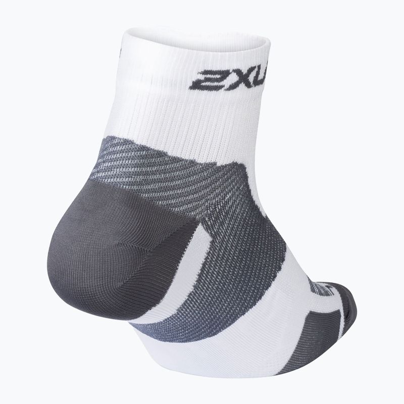 2XU Vectr Ultralight 1/4 Crew baltos/pilkos bėgimo kojinės 2