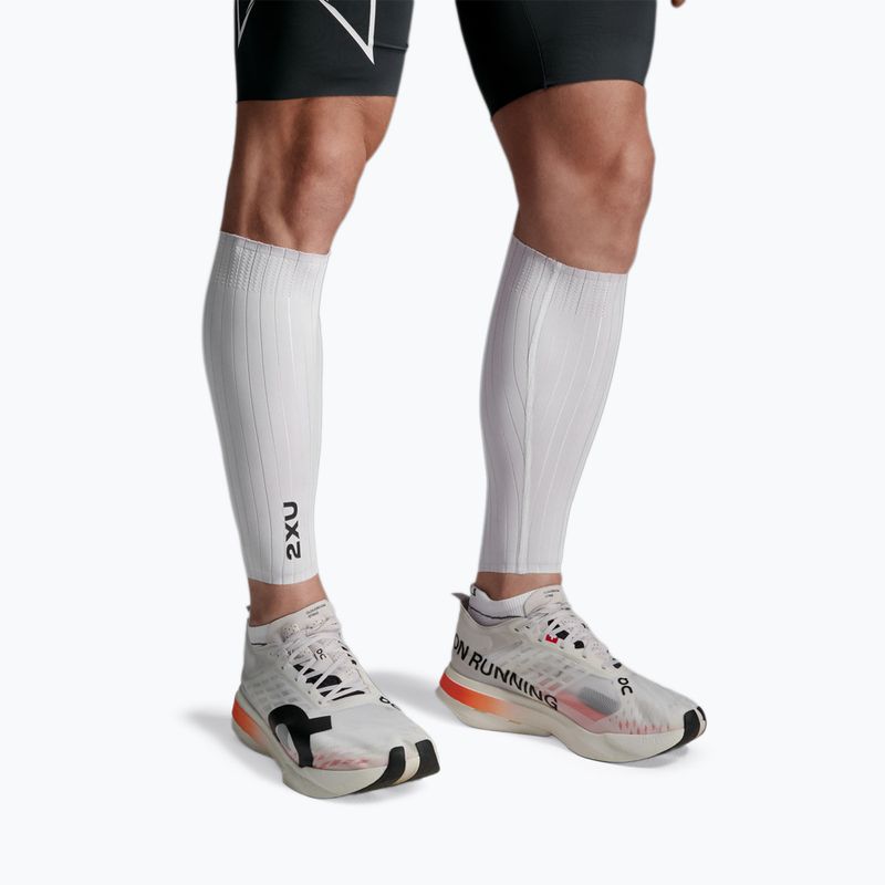 Aerodinaminiai dirželiai 2XU Light Speed Aero Calf Guards white/black 2