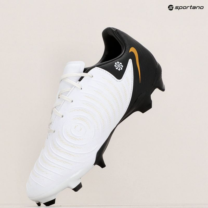 Futbolo batai  Nike Phantom GX II Academy FG/MG white / metallic gold coin / black 9