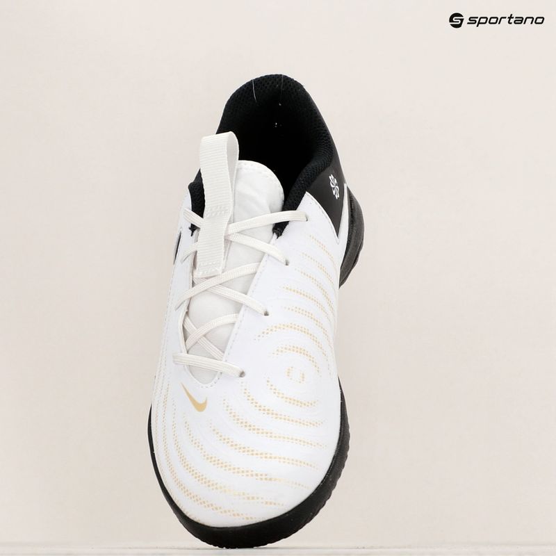 Vaikiški futbolo batai Nike Phantom GX II Academy IC white/metallic gold coin/black 9