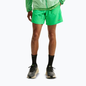Vyriški bėgimo šortai Nike Stride Dri-Fit 2in1 7" green spark