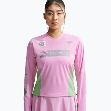 Moteriški bėgimo marškinėliai su ilgomis rankovėmis Nike Swift Jersey Top pink rise/illusion green