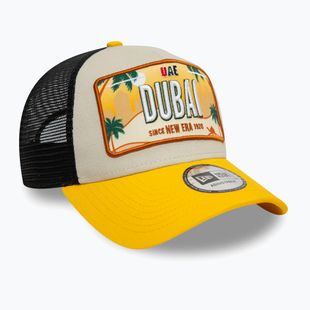 Kepuraitė su snapeliu New Era Licence Plate Los Angeles Trucker light beige