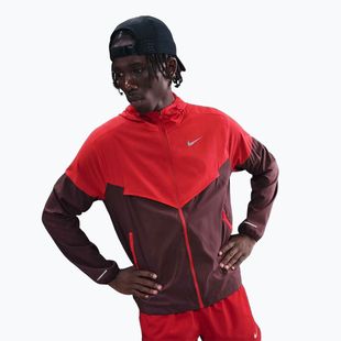 Nike Impossibly Light Windrunner vyriška bėgimo striukė light crimson/burundy crush
