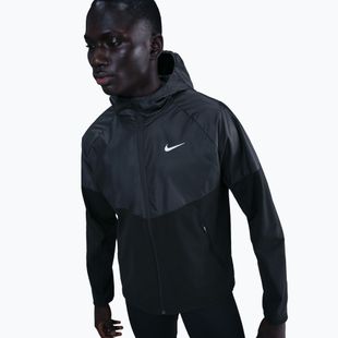 Vyriška bėgimo striukė Nike Miler Repel Winterized black/anthracite