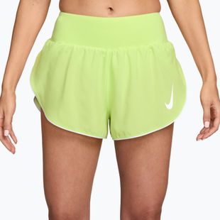 Moteriški bėgimo šortai Nike Tempo Swoosh Dri-Fit Mid-Rise Brief-Lined Light Lemon Twist/White
